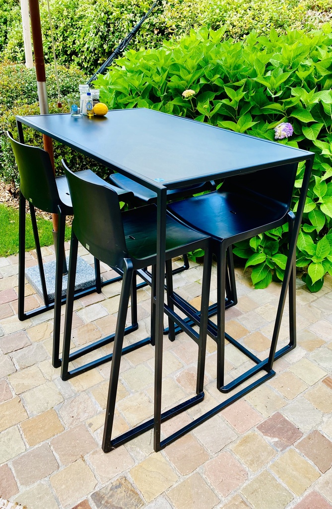 QUADRUM STATAFEL ZWART | L120 x B70 x H108  ZWART