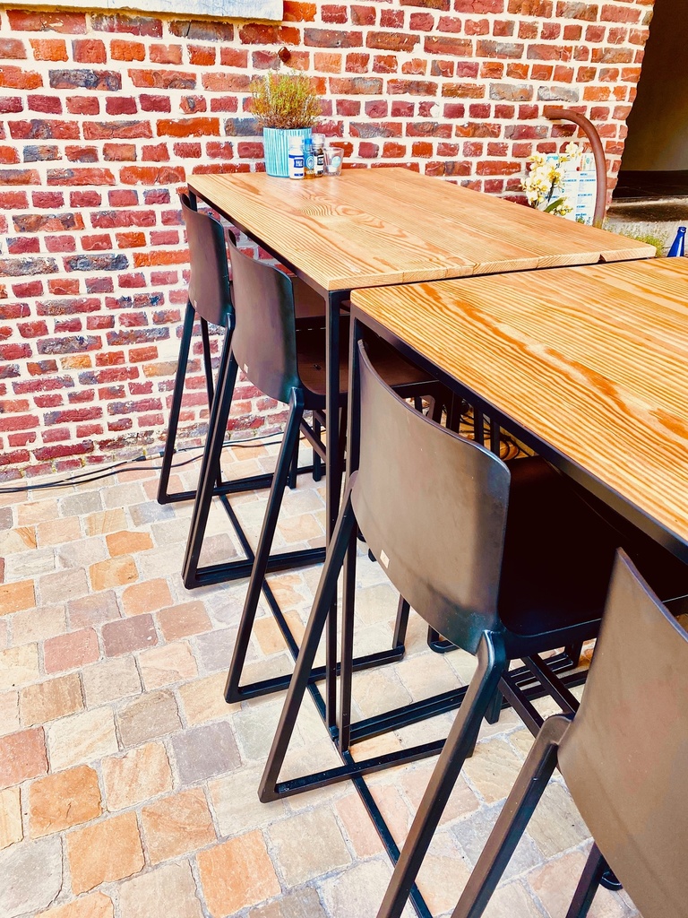 QUADRUM STATAFEL ZWART | L120 x B70 x H110  YP
