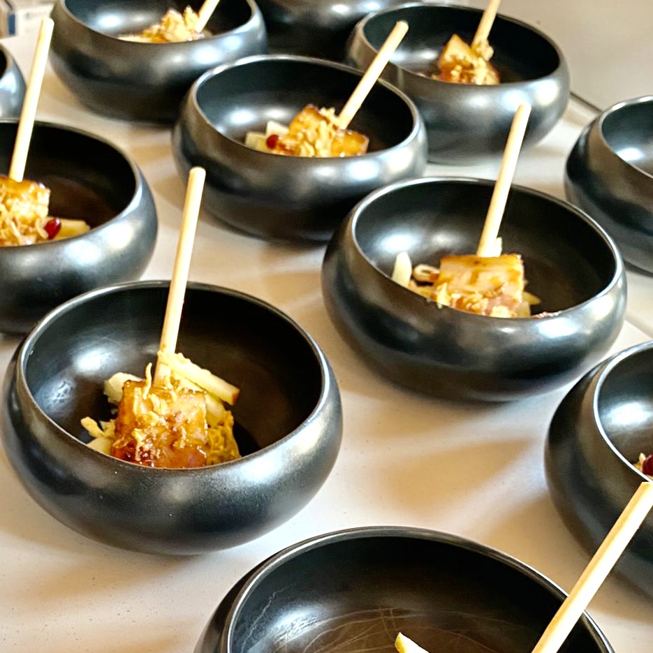 RAINBOW ZWART APEROKOM 20 CL D12 x H5 CM